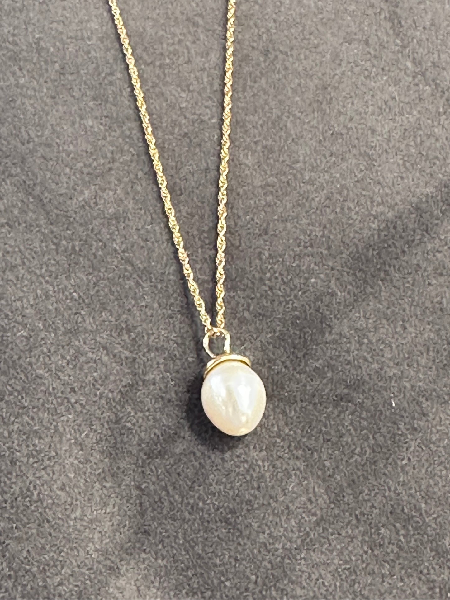 Bluffton Pearl Necklace, 18”