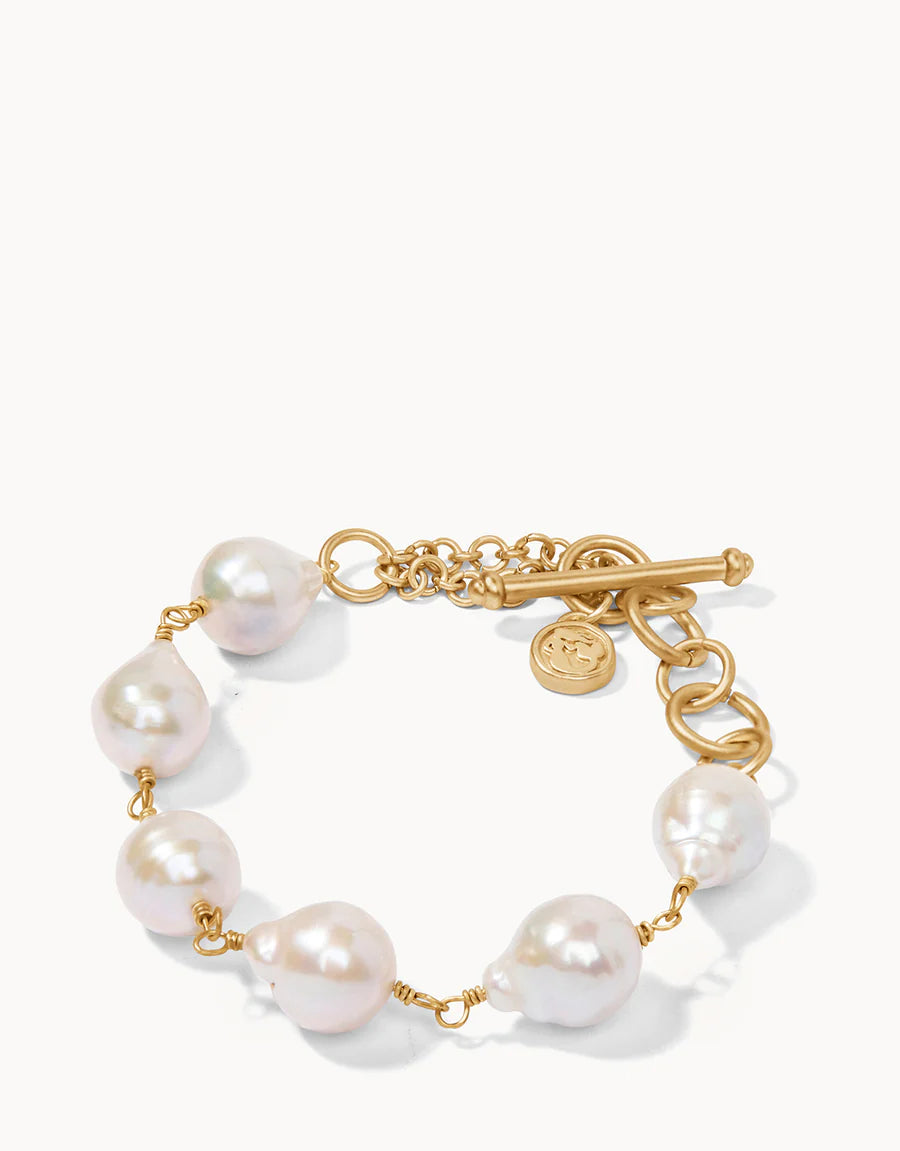 Ann Pearl Toggle Bracelet