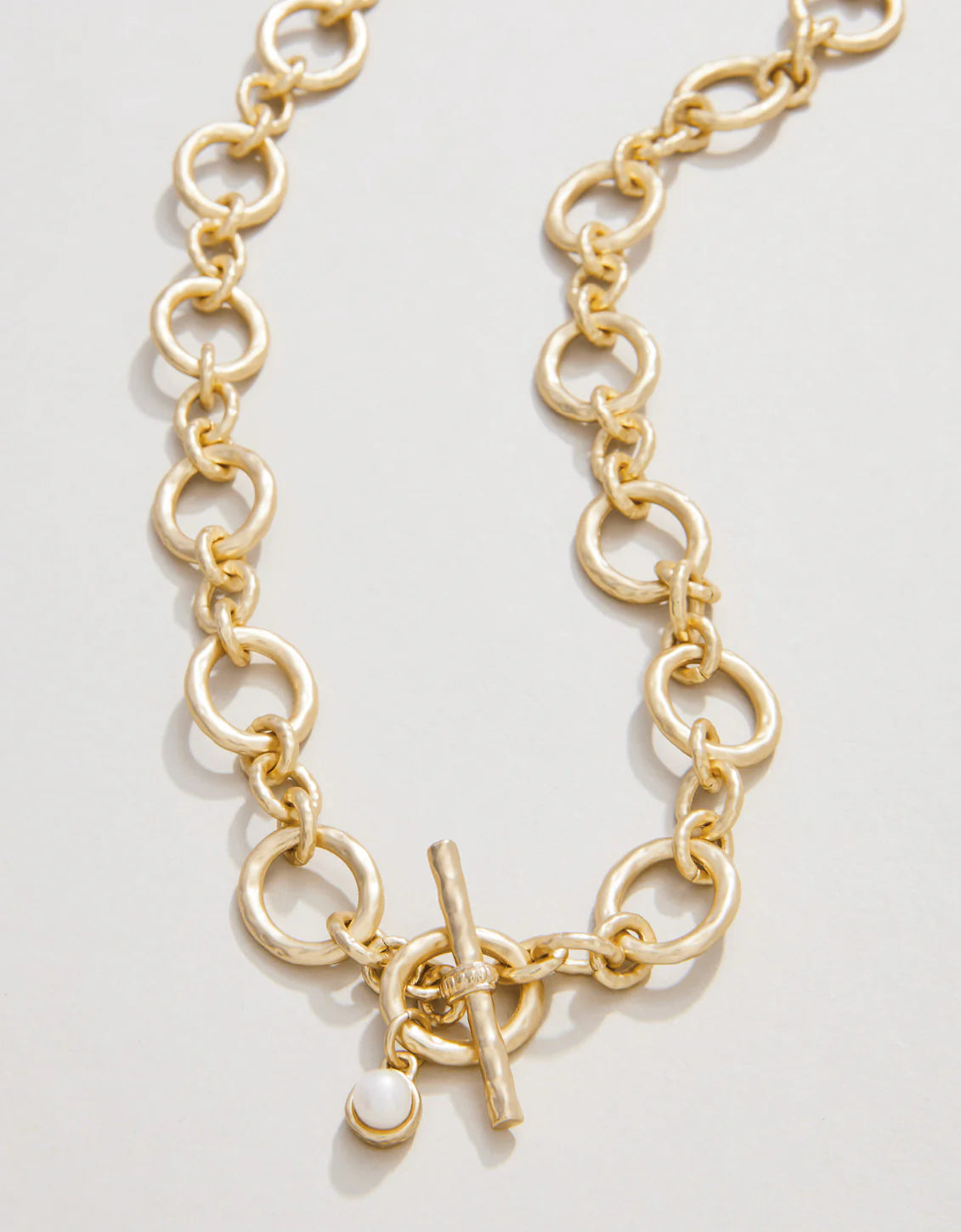 DeVaul 18" Chain Necklace