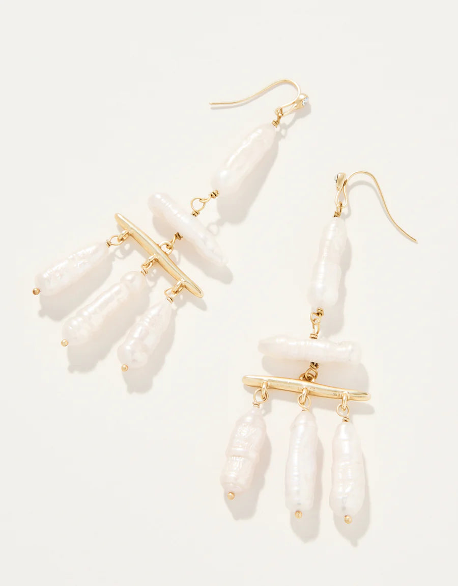 Great Hall Pearl Earring