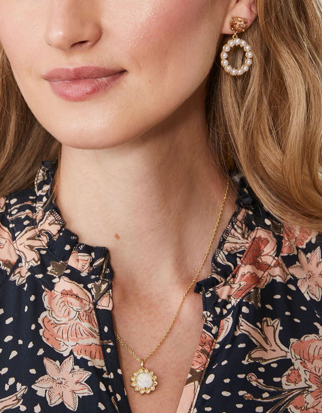 Opaline Halo Necklace