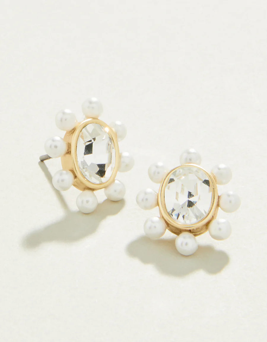 Queen Stud Earrings