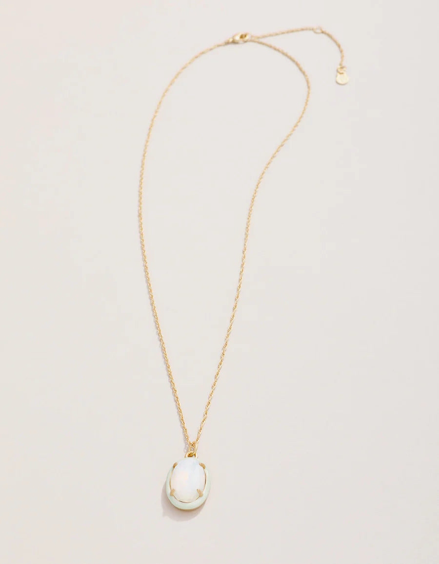 Clara Oval Necklace