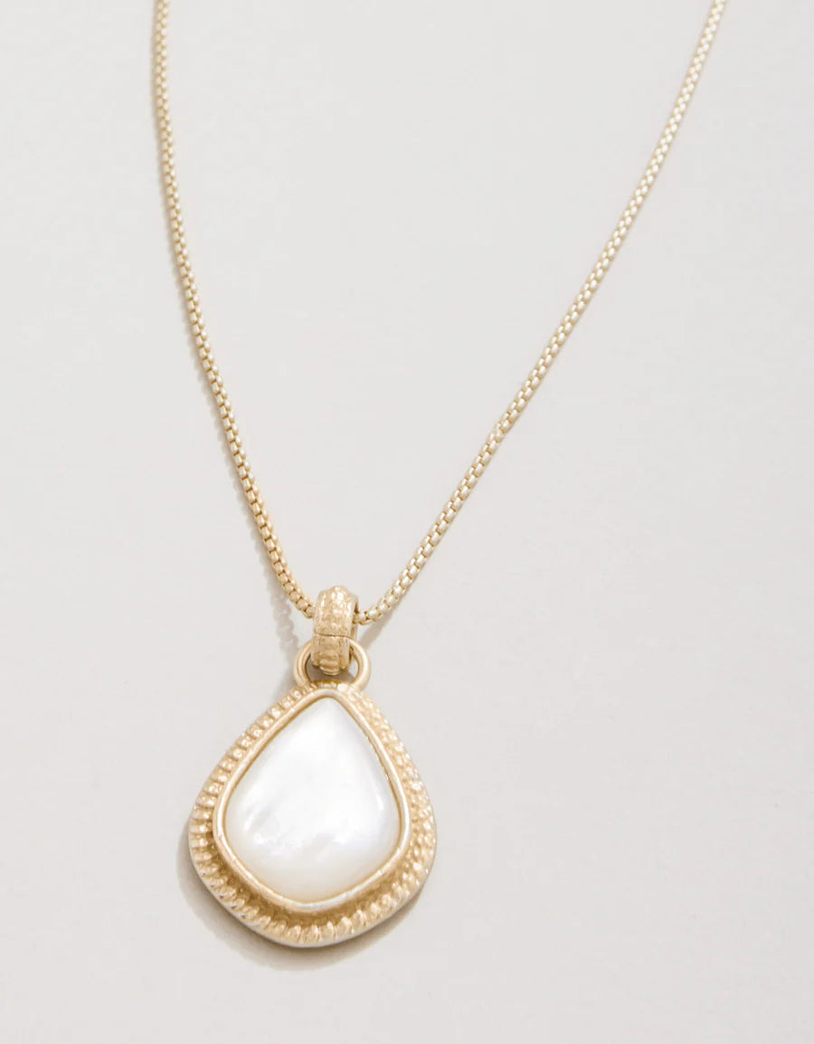 Enclave Petite Necklace, 18", Mother-of-Pearl