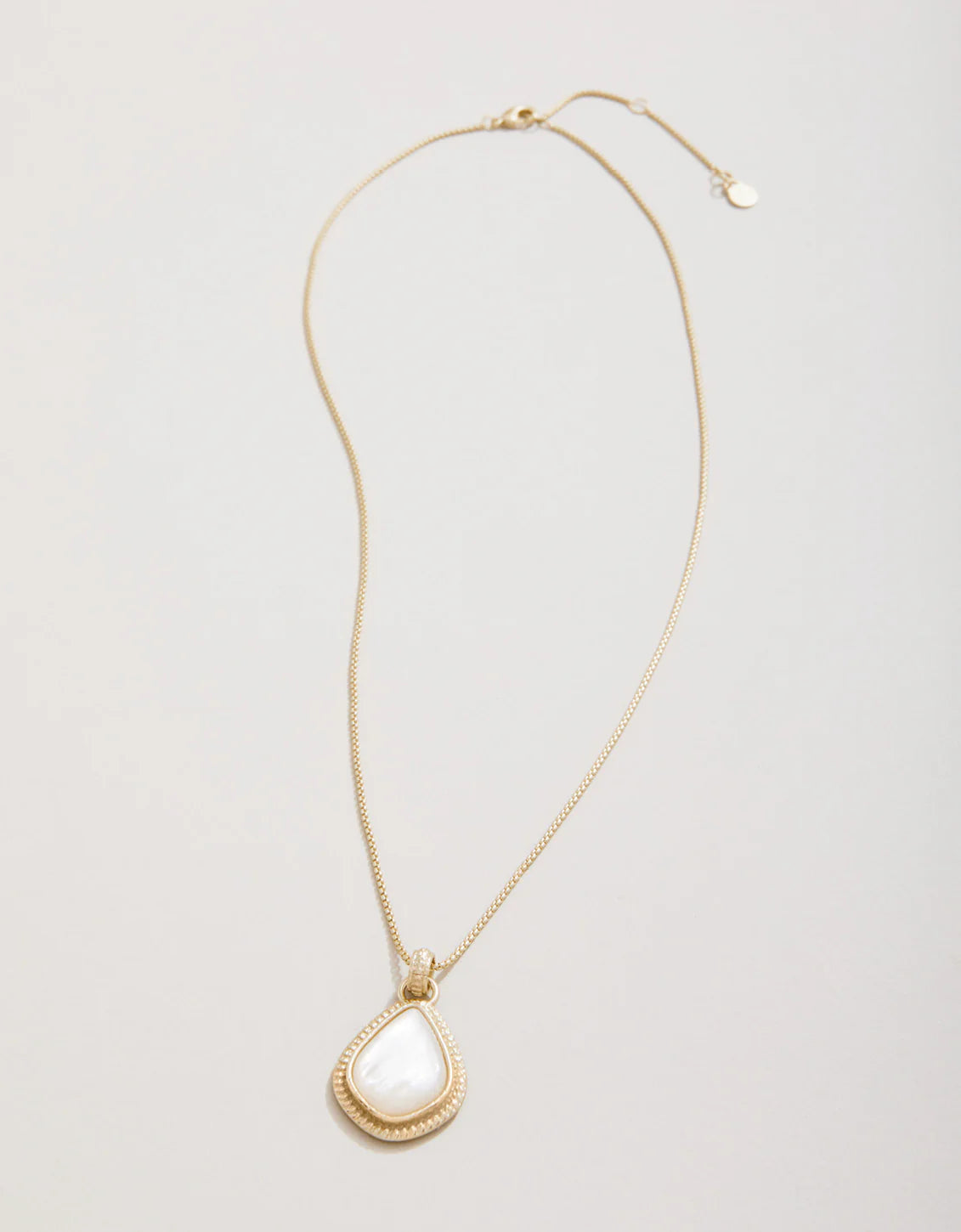 Enclave Petite Necklace, 18", Mother-of-Pearl