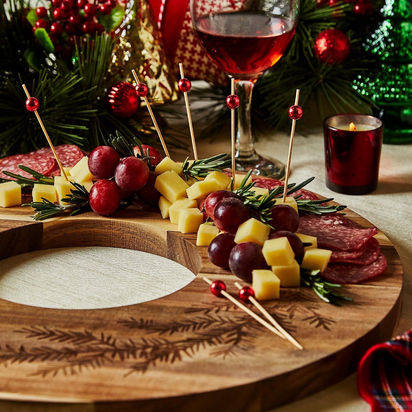 Holiday Wreath Charcuterie/Dessert Serving Board w/20 Picks