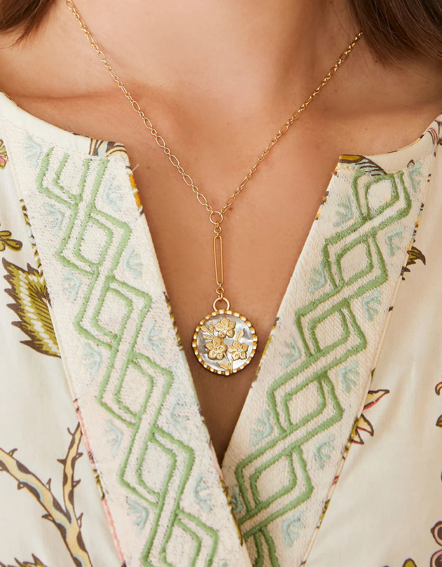 Azalea Necklace, 17", Mother-of-Pearl