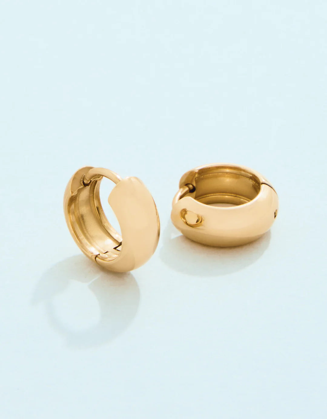 Betty Hoop Earrings, 14mm, Gold