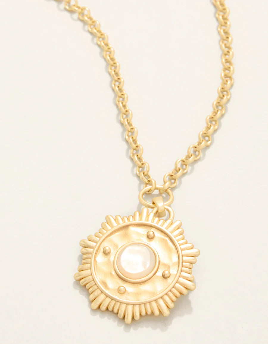 Centered Medallion Necklace, 20", Mother of Pearl