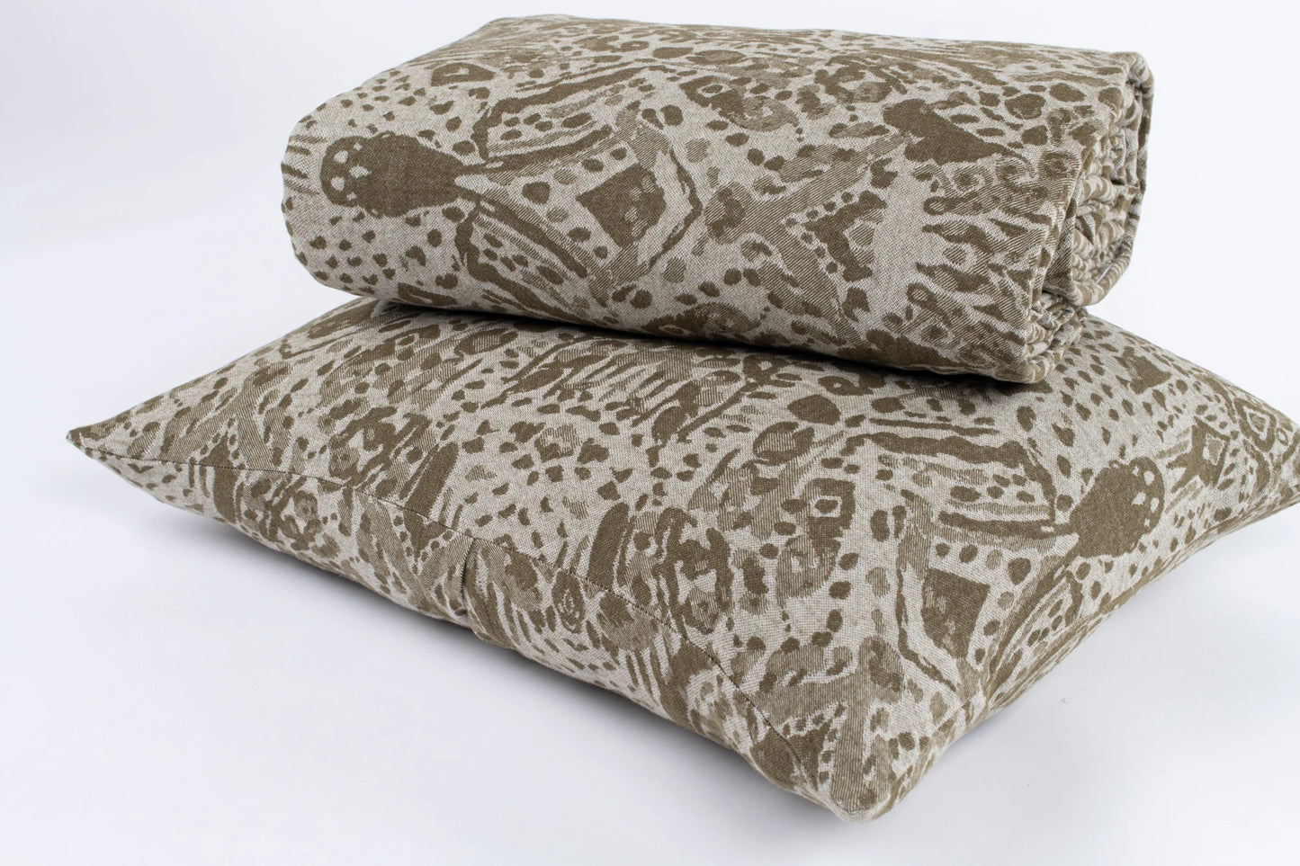 Ramira Bedding Collection