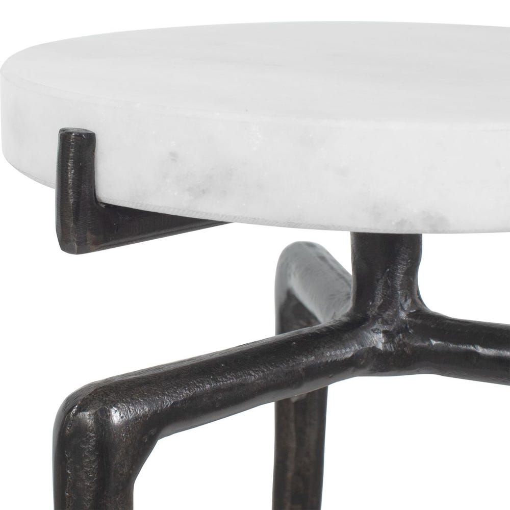Tobias Table