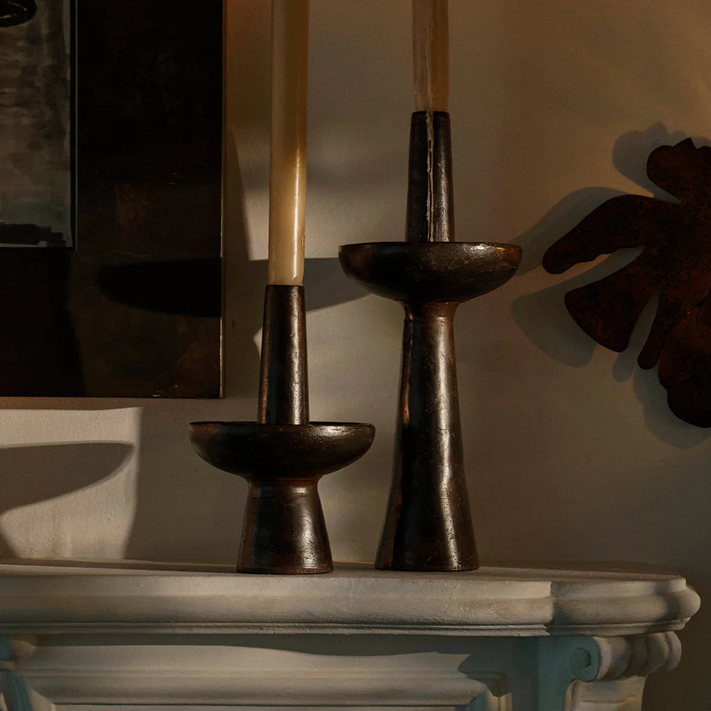 Vela Cuello and Falda Candlestick