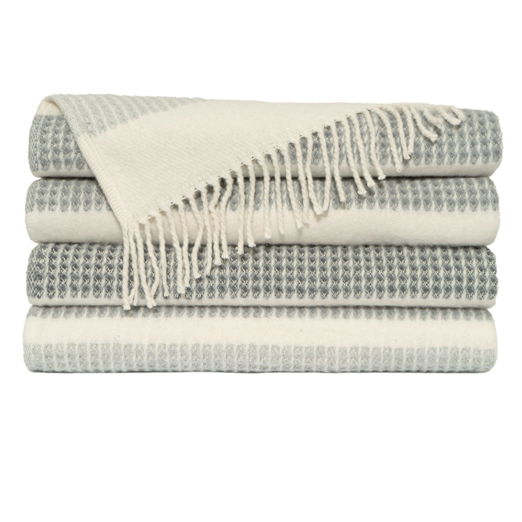 Venecia Throw